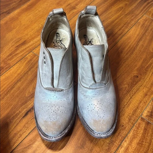Freebird Leather “Sarah”
Shoe Booties in custom Silver Wash! - Picture 1 of 12